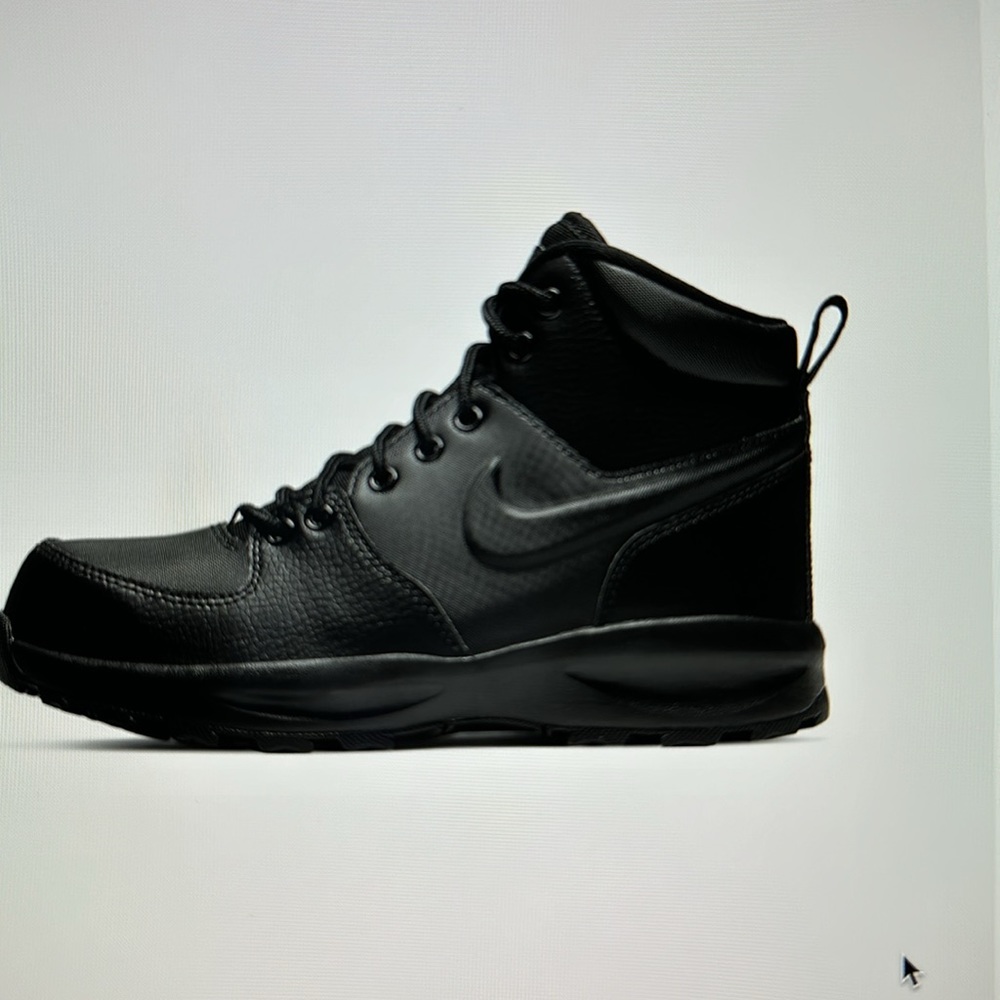 Nike Manoa LTR

Big Kids' Boots

Size W 6.5 / 5Y

Style BQ5372-001